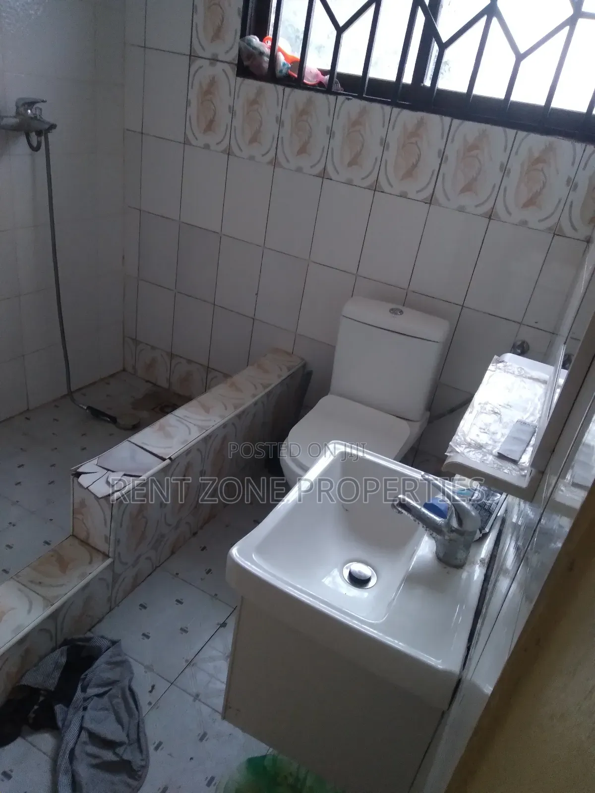 2bdrm Apartment in Ofankor for rent