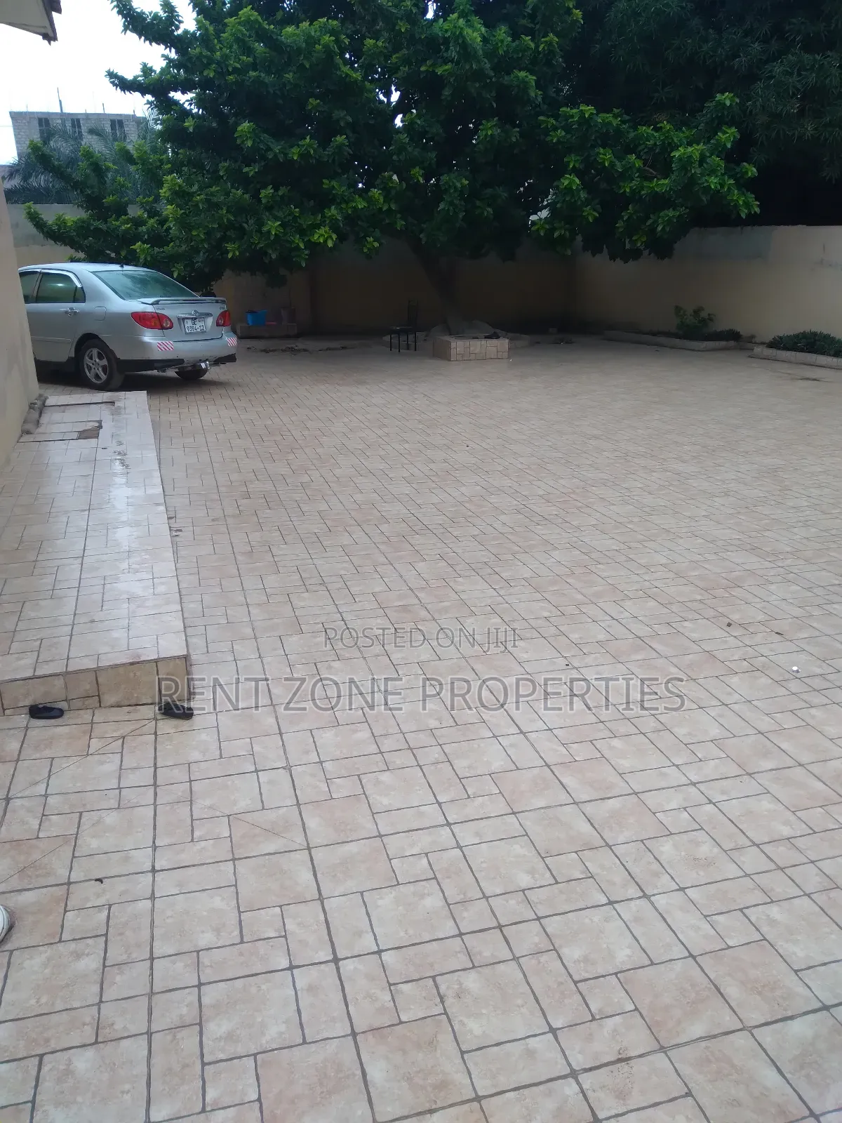 2bdrm Apartment in Ofankor for rent