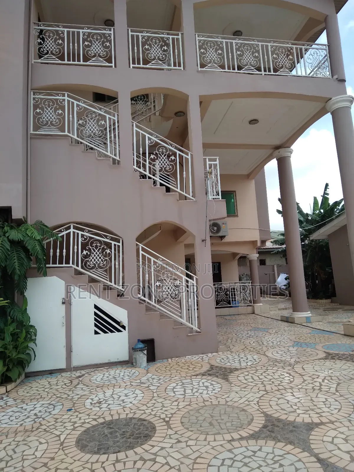 2bdrm Apartment in Ofankor for rent