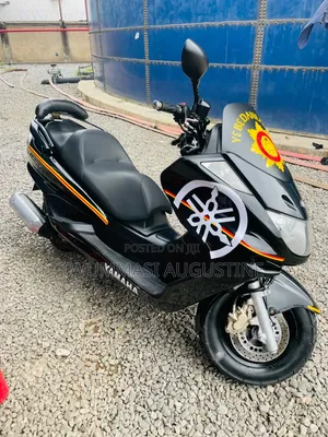 Yamaha 1987 Black