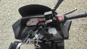 Yamaha 1987 Black