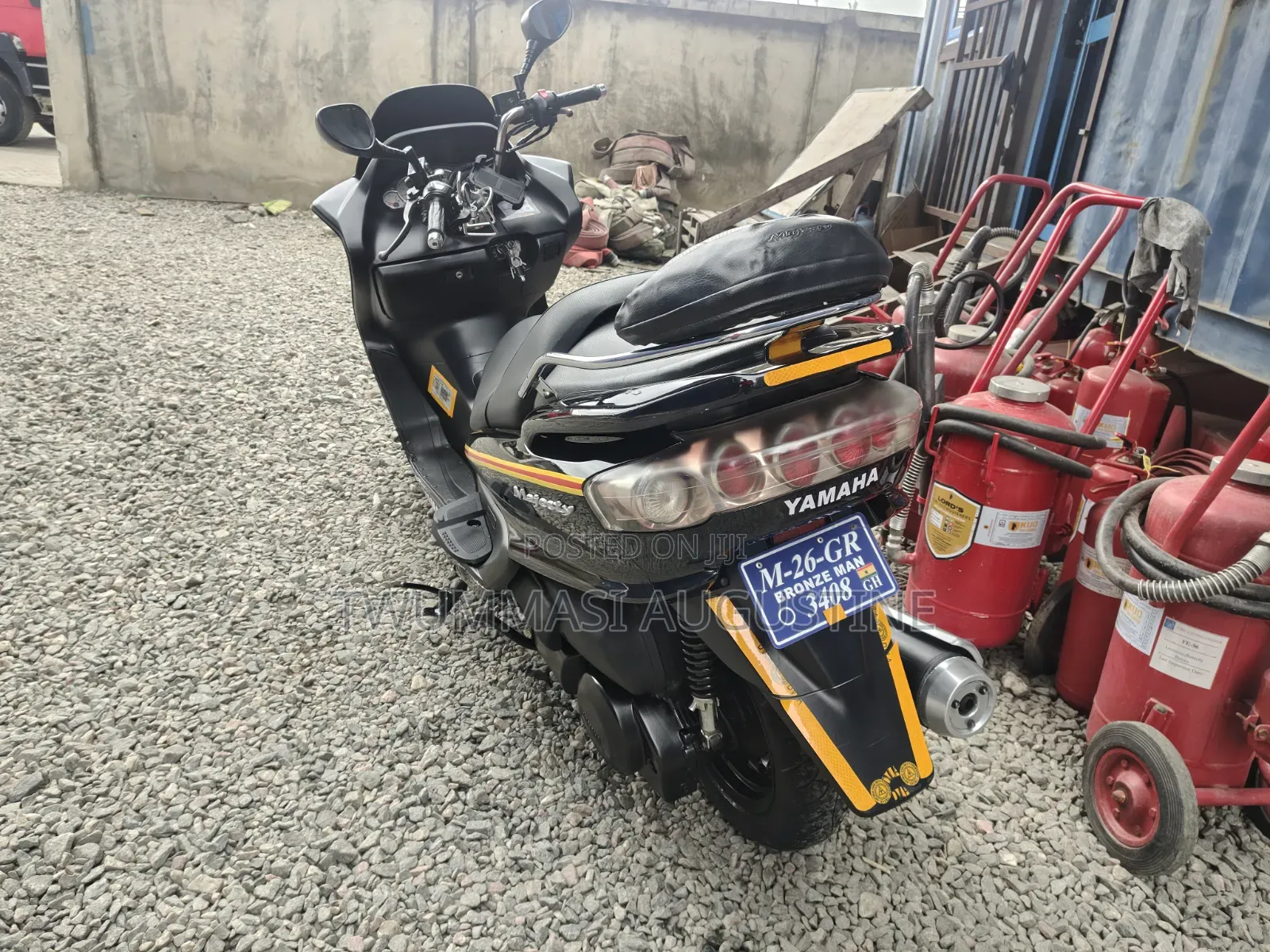 Yamaha 1987 Black