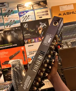 Yamaha 7channel Mixer
