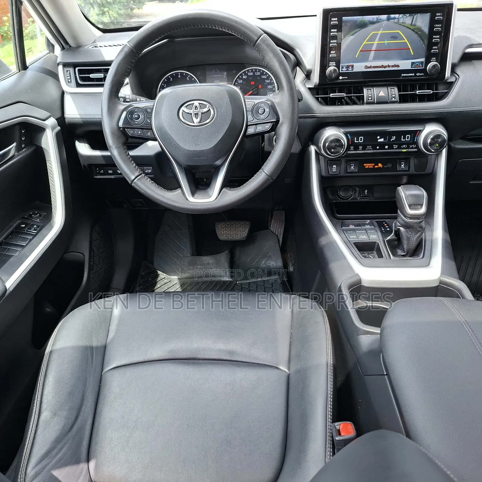 Toyota RAV4 2021 White