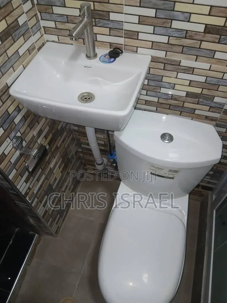 1bdrm Room & Parlour in Oyibi Estate, Valley View Area for rent