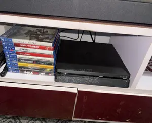 Playstation 4 Slim