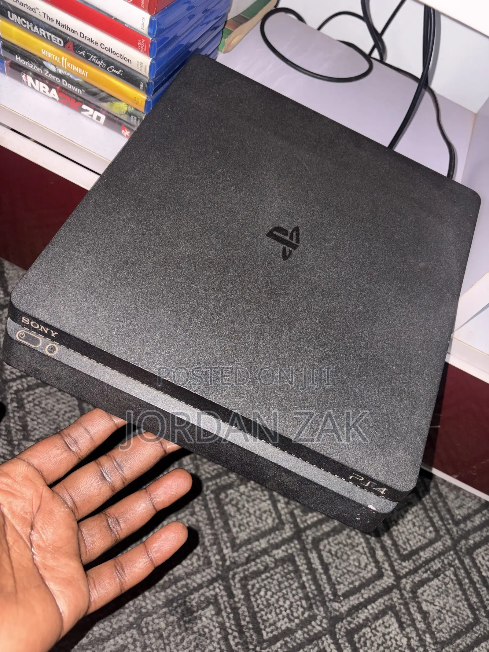 Playstation 4 Slim