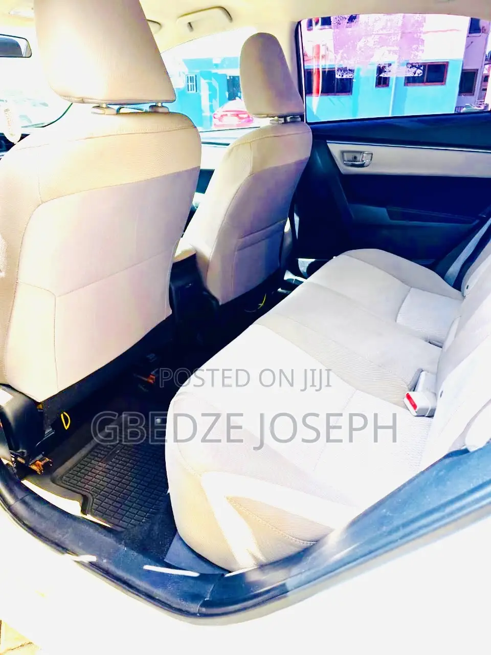 Toyota Corolla LE ECO Premium (1.8L 4cyl CVT) 2016 White