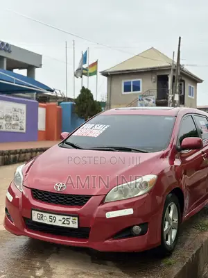 Toyota Matrix L Hatchback FWD (1.8L 4cyl) 2014 Red