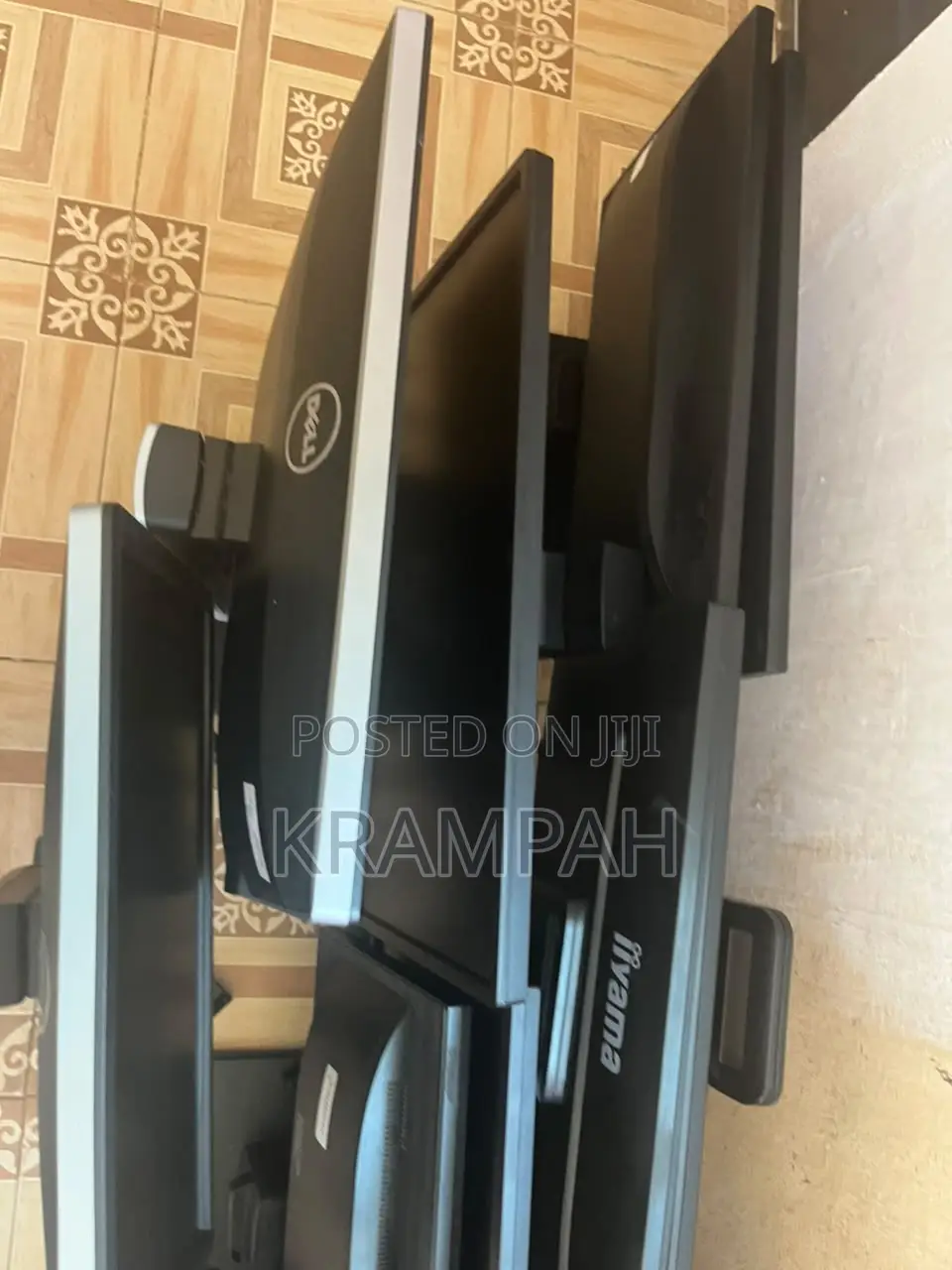 Home Used Monitors in Excellent Condition