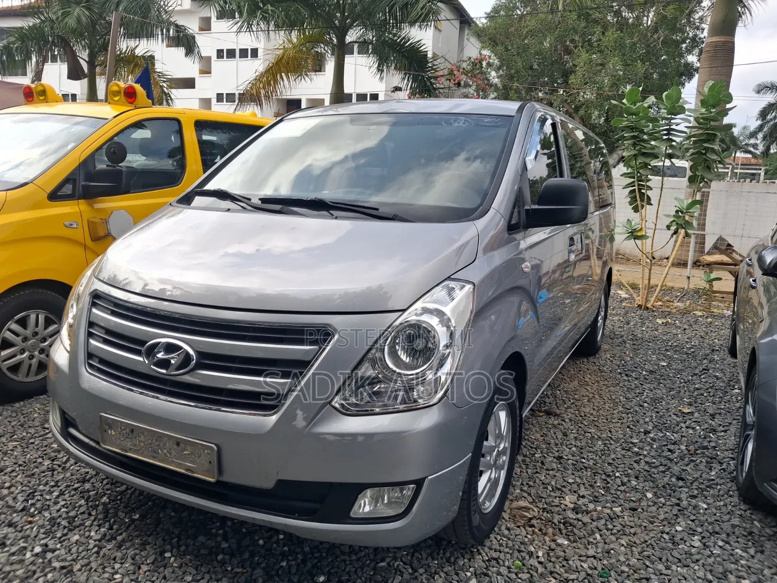Hyundai Starex 2017 Grey