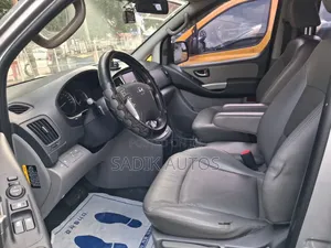 Hyundai Starex 2017 Grey