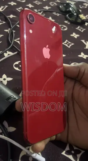 Apple iPhone XR 64 GB Red