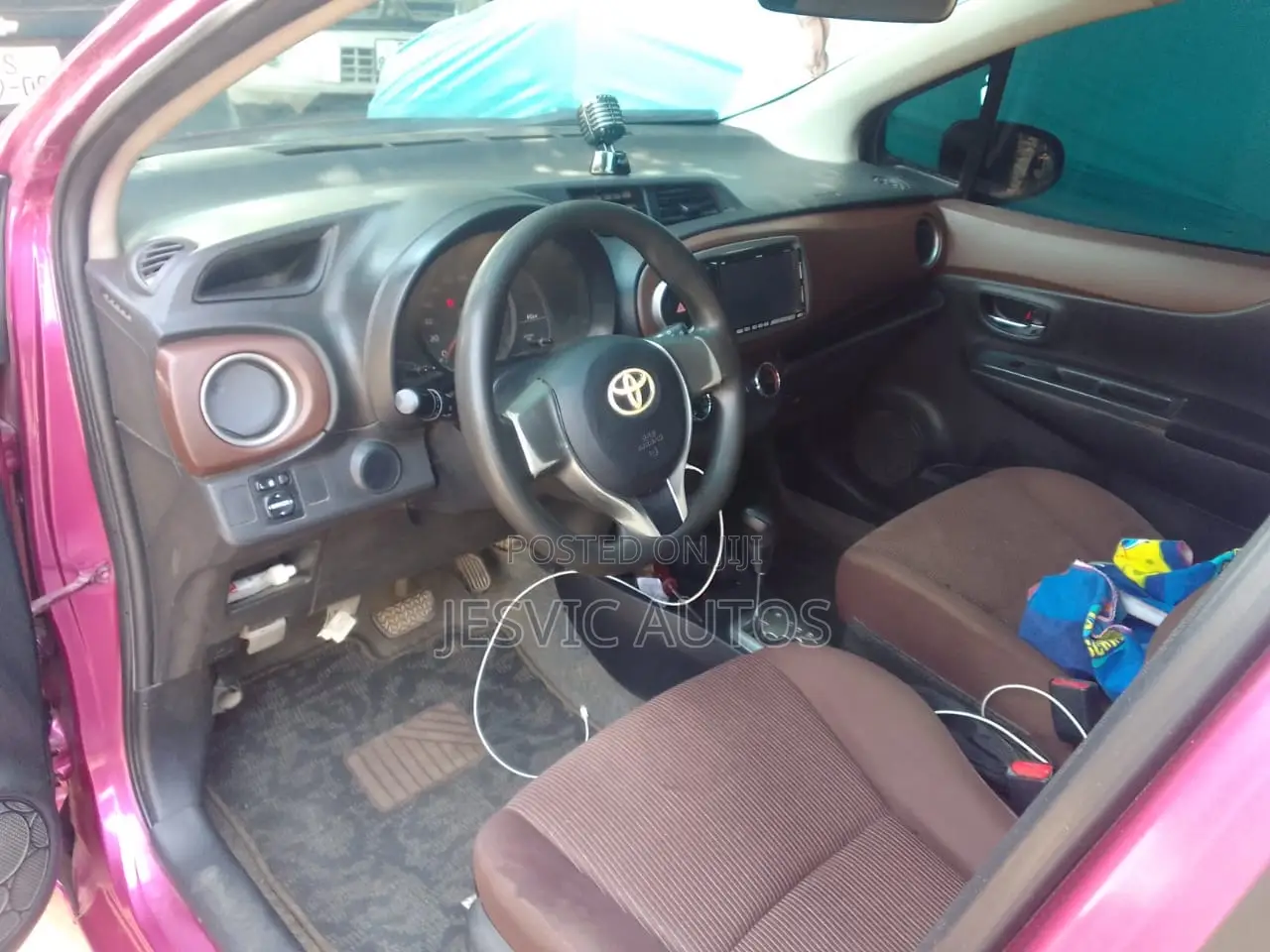 Toyota Vitz 1.3 AWD 3dr 2012 Pink