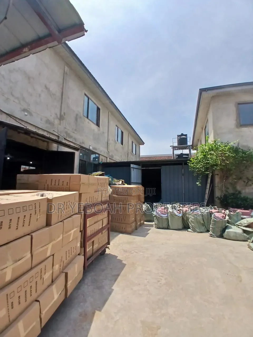 Spintex Flower Pot:- Warehouse With 3 Bedroom for Sale or Rent