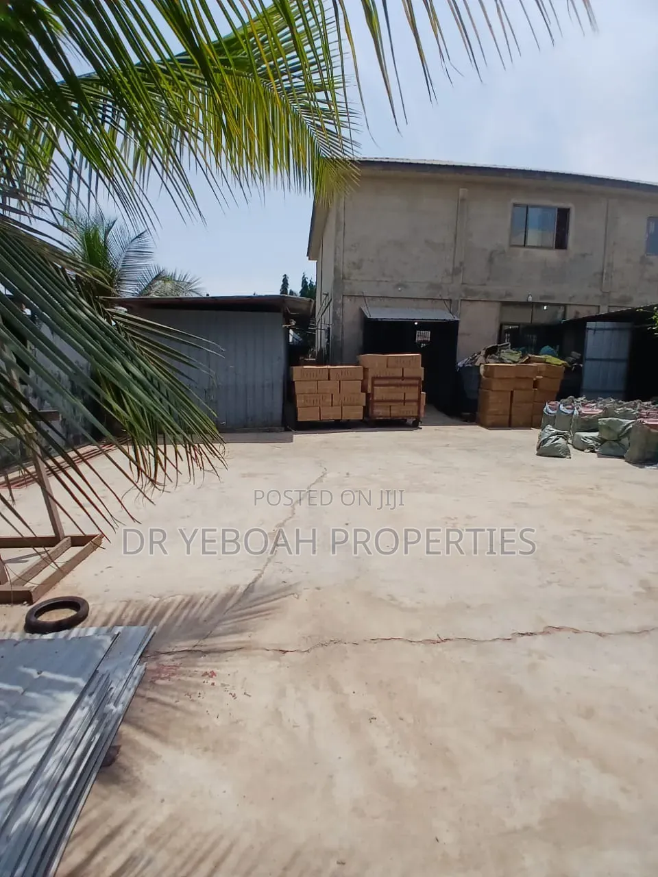 Spintex Flower Pot:- Warehouse With 3 Bedroom for Sale or Rent