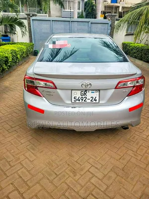 Toyota Camry 2013 Silver