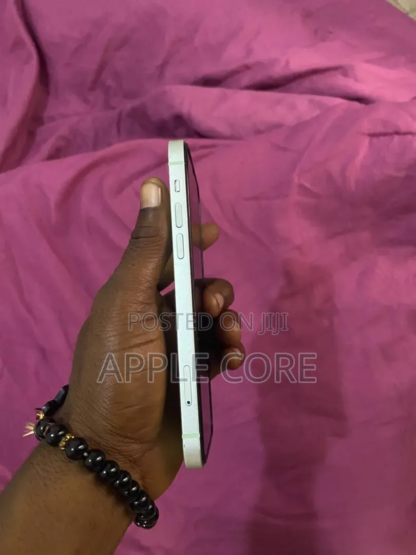 Apple iPhone 12 64 GB White