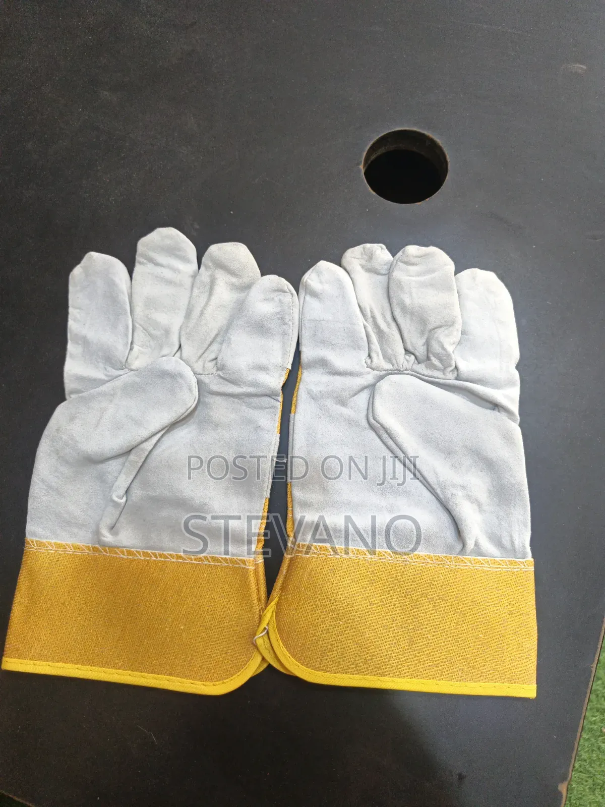 Leather Hand Gloves