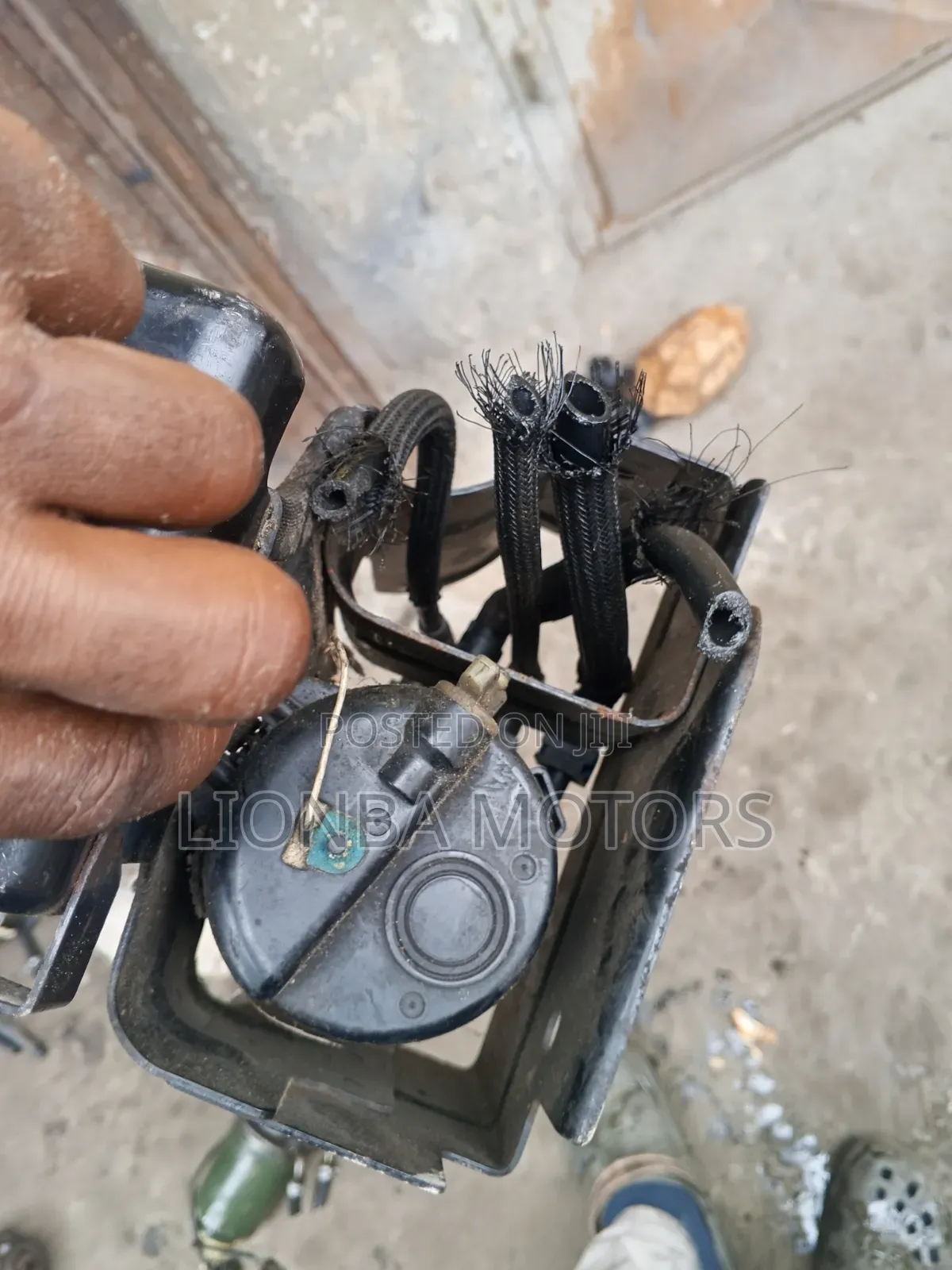 Ford Ranger Hand Pump