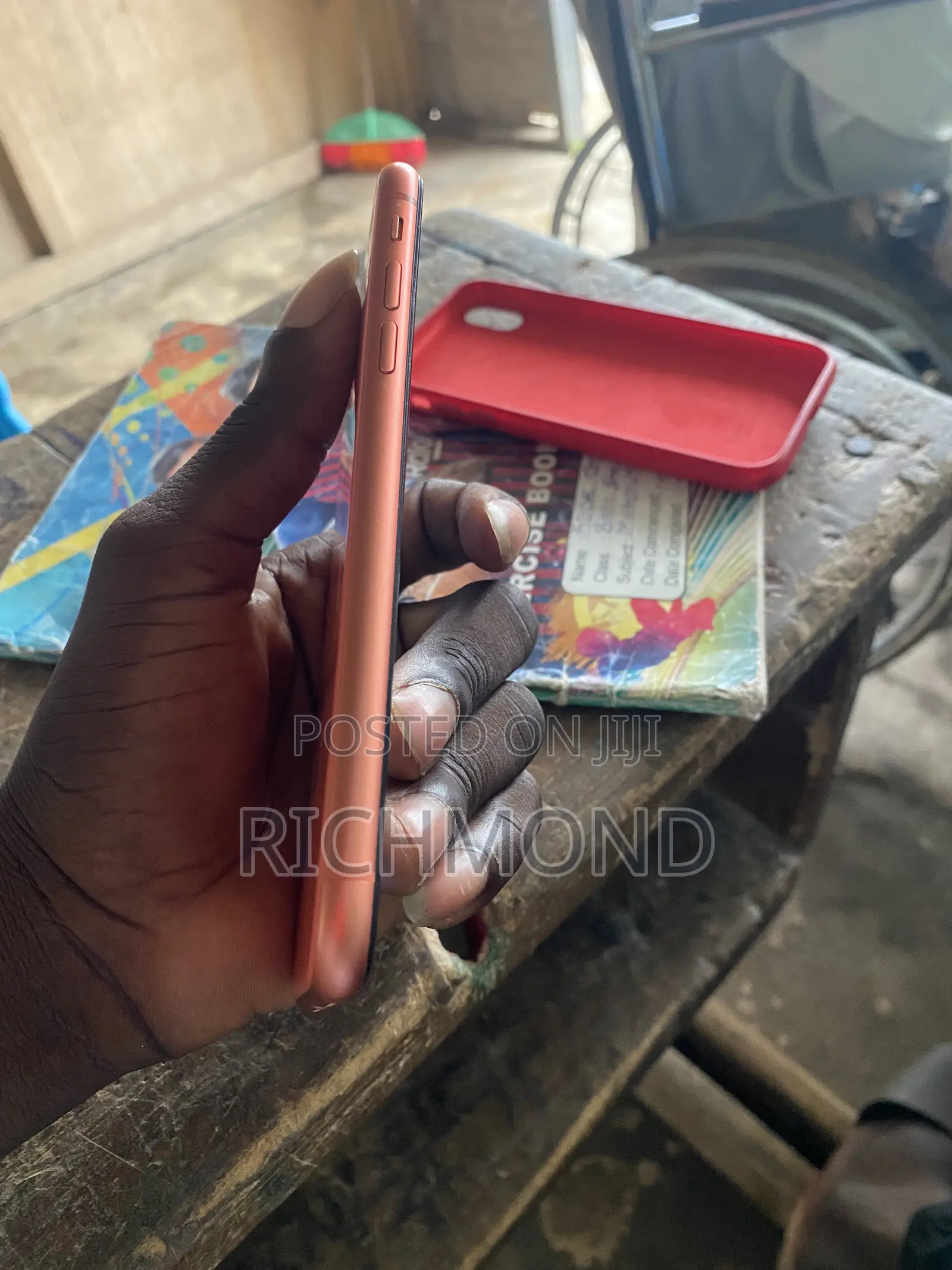 Apple iPhone XR 64 GB