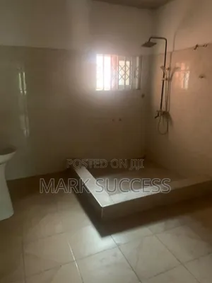 3bdrm Apartment in Toll Booth for rent