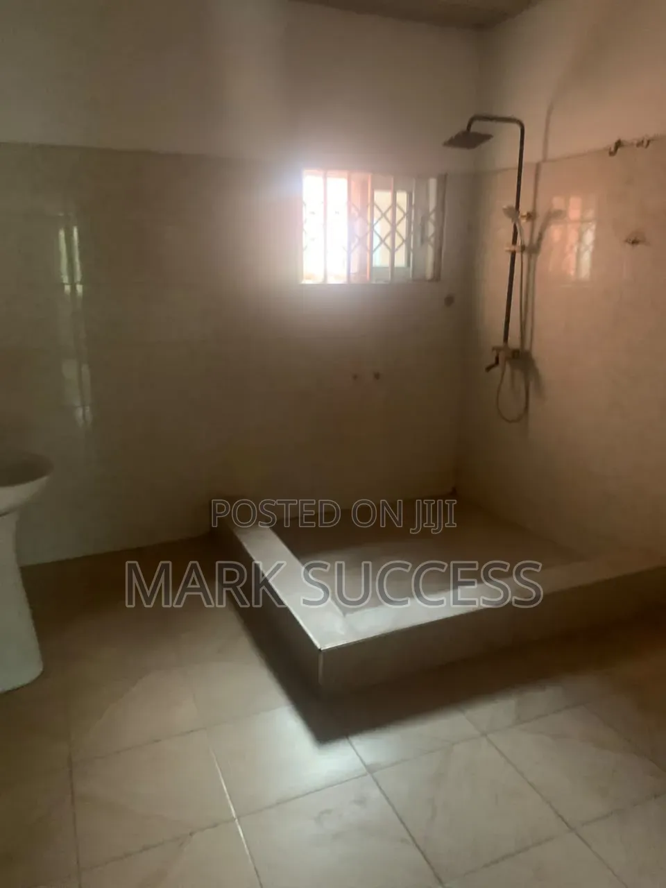 3bdrm Apartment in Toll Booth for rent