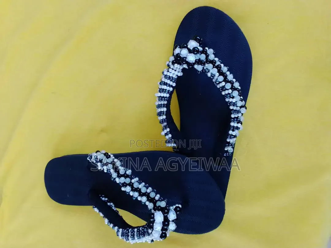 Easy Wear Beads Slippers for Sale