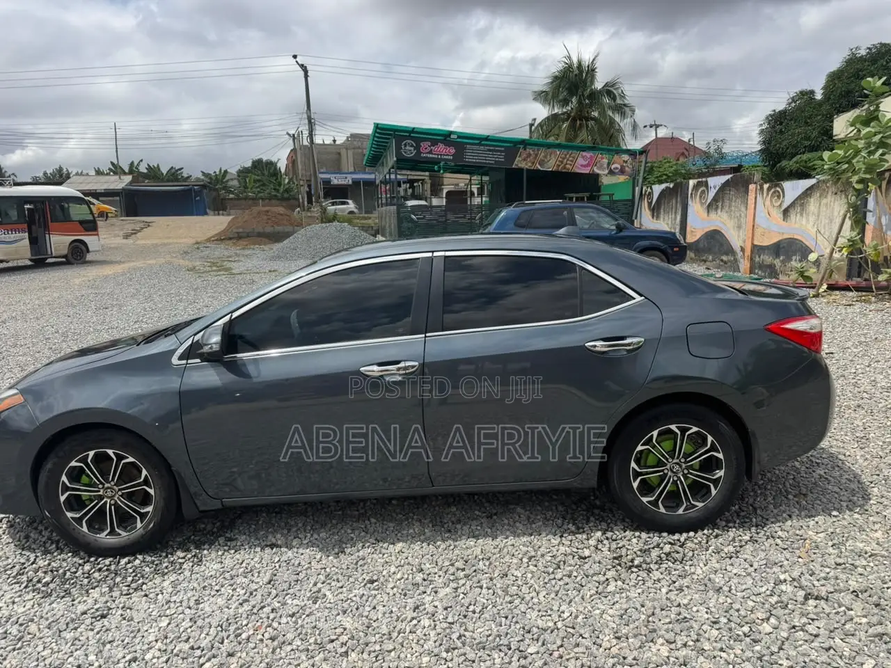 Toyota Corolla LE 4dr Sedan (1.8L 4cyl CVT) 2015 Gray