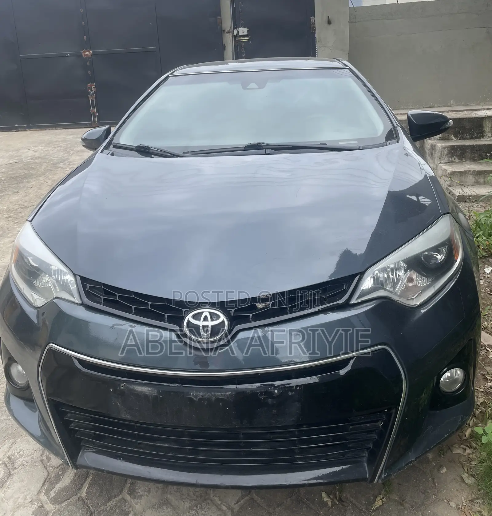 Toyota Corolla LE 4dr Sedan (1.8L 4cyl CVT) 2015 Gray