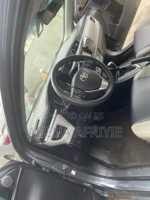Toyota Corolla LE 4dr Sedan (1.8L 4cyl CVT) 2015 Gray