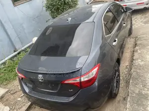 Toyota Corolla LE 4dr Sedan (1.8L 4cyl CVT) 2015 Gray
