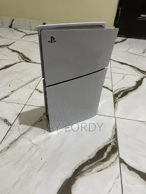 Play Station 5 Slim
