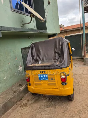 TVS King Deluxe Plus iTouch Start 2023 Gold