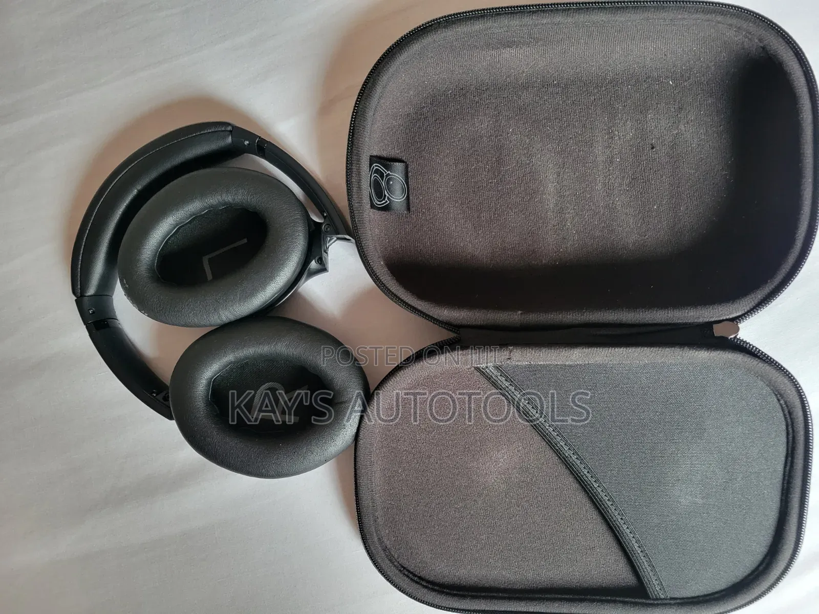 Original Bose Quiet Comfort QC35 Heaphones