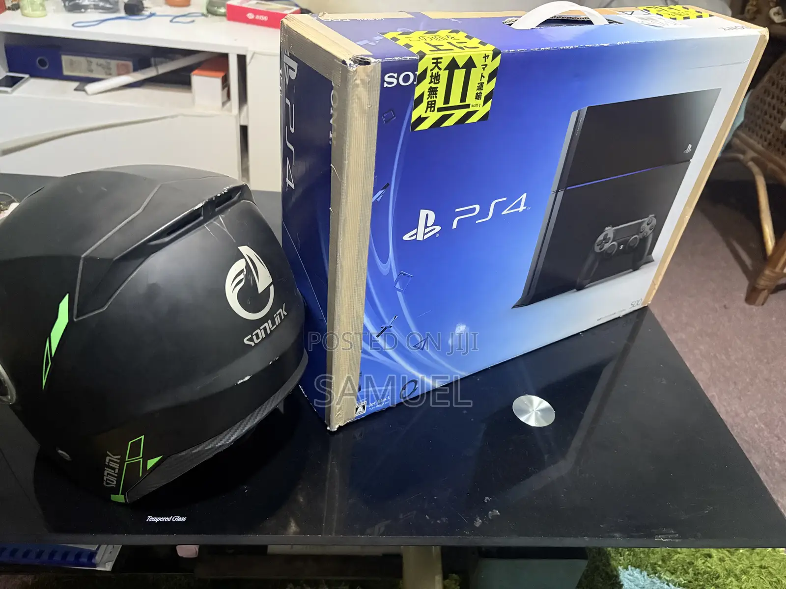Play Station 4