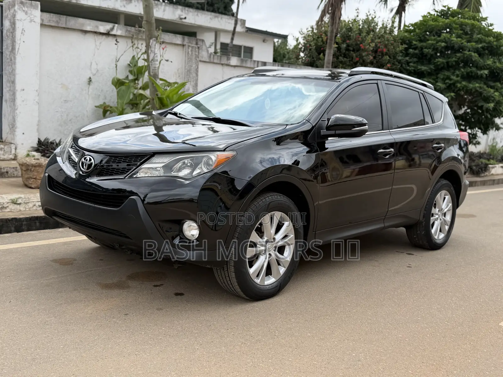 Toyota RAV4 Limited 4dr SUV AWD (2.5L 4cyl 6A) 2015 Black