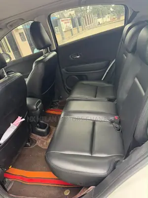 Honda Vezel 1.5 2WD 2021 White