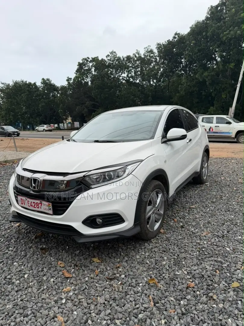 Honda Vezel 1.5 2WD 2021 White