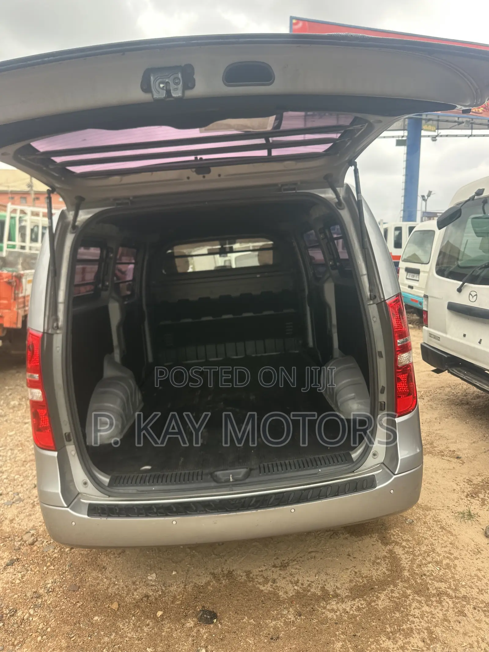 Hyundai Starex 2015 Grey