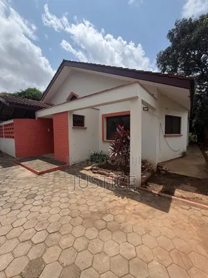3bdrm House in Acp Main. Estate for rent