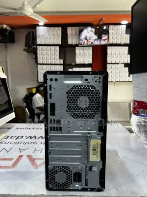 Desktop Computer HP EliteDesk 705 16GB AMD Ryzen 5 SSD 256GB