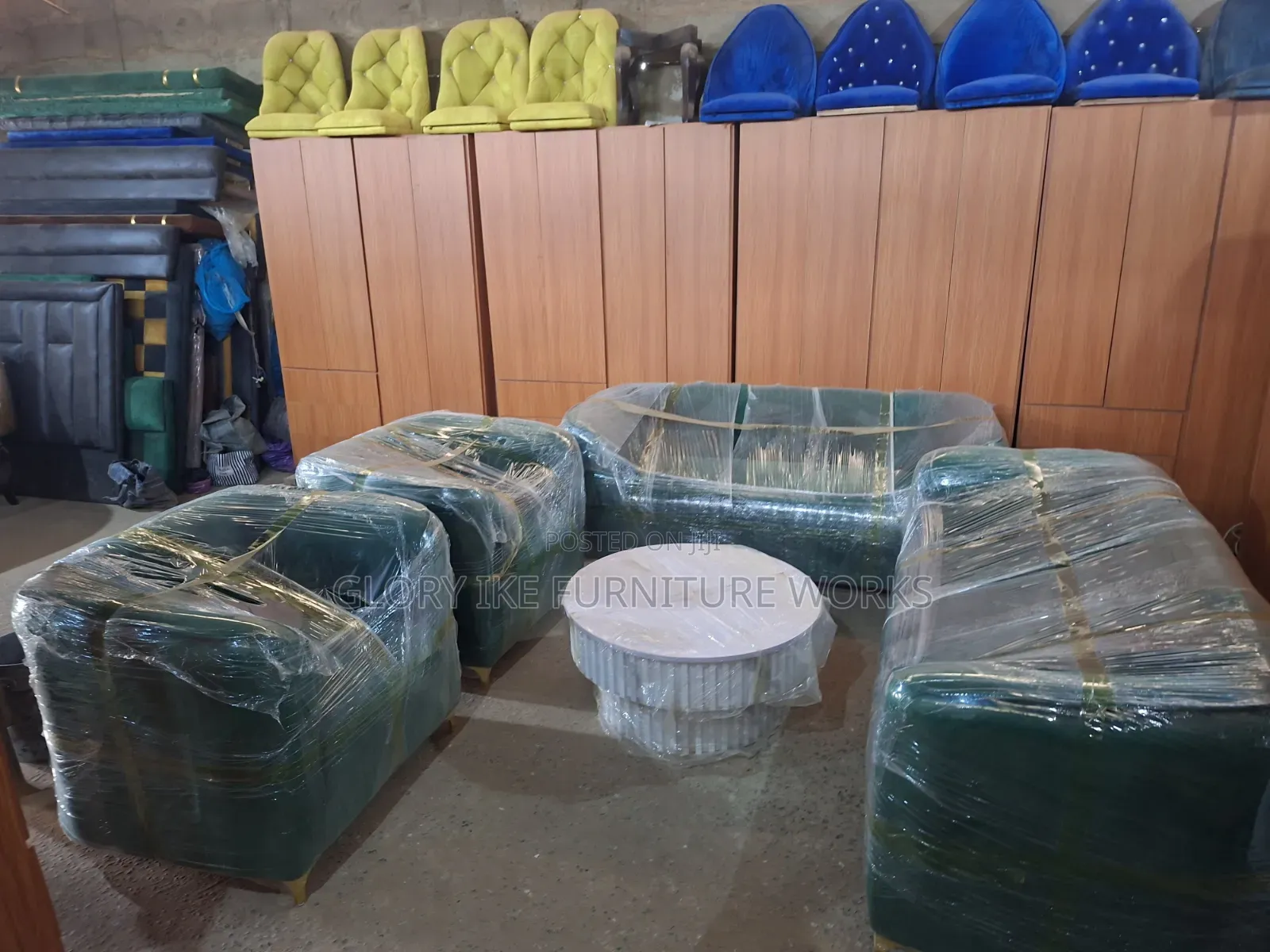 Sofa Chairs With Center Table