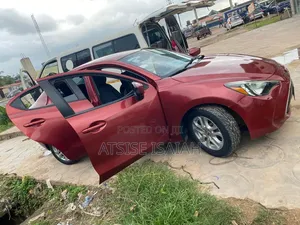 Toyota Yaris iA 1.5 FWD 2018 Red