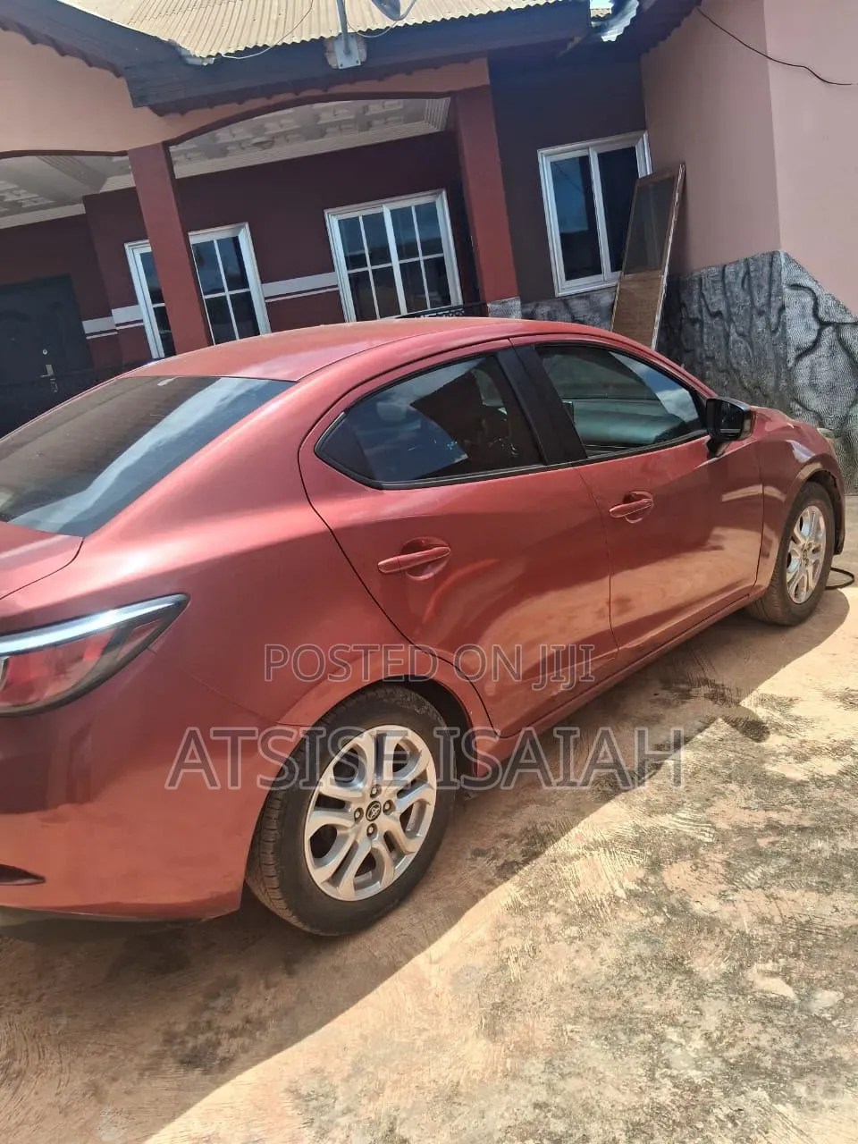 Toyota Yaris iA 1.5 FWD 2018 Red