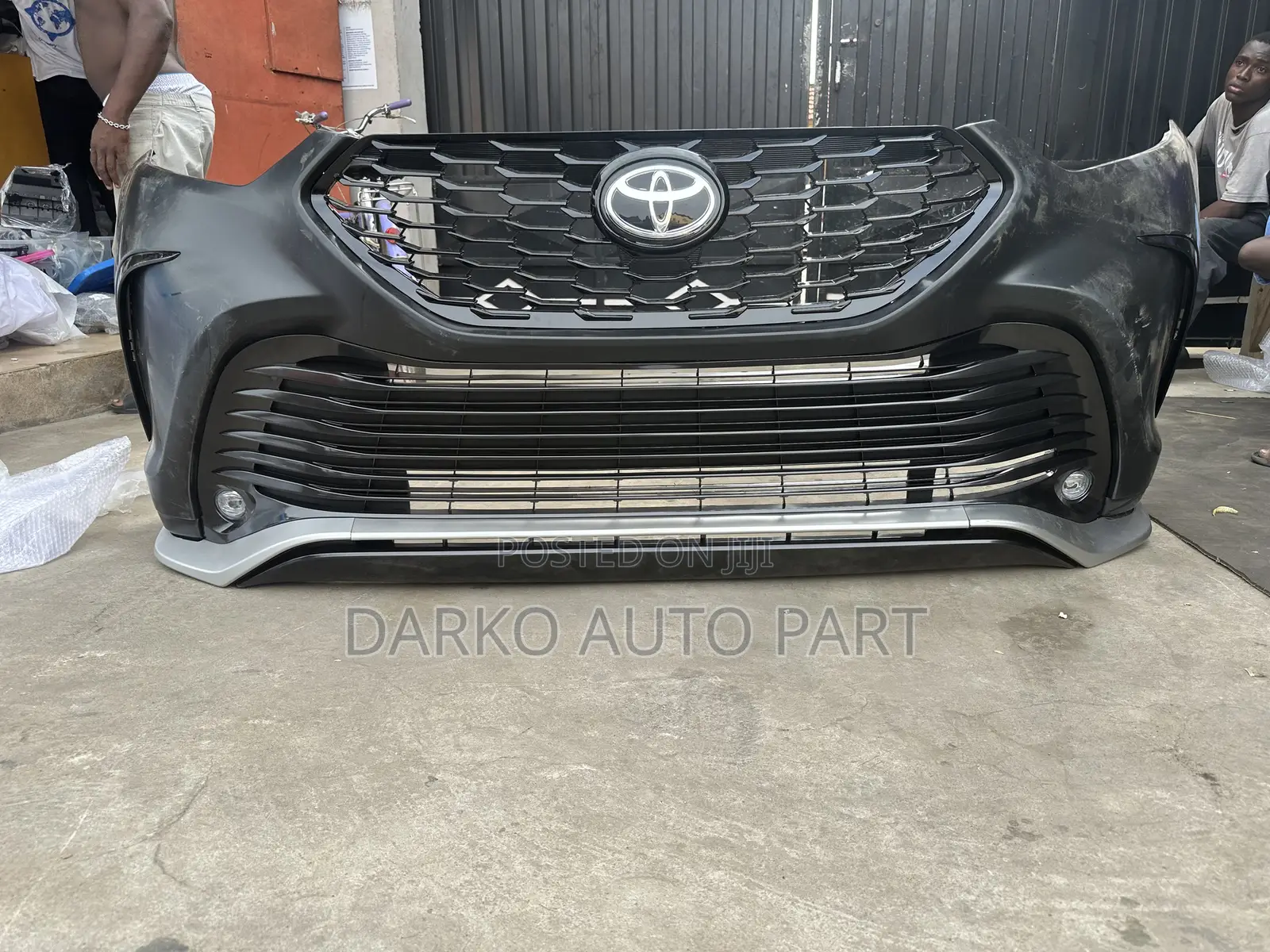 Toyota Highlighted 2021-2023 Front Bumper Complete Available