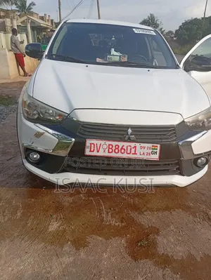 Mitsubishi Outlander Sport 2018 White