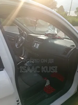 Mitsubishi Outlander Sport 2018 White