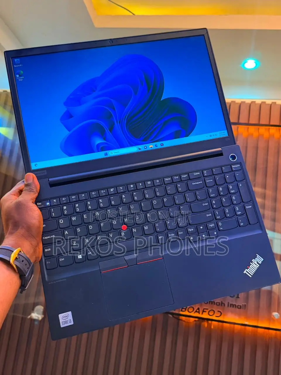 New Laptop Lenovo ThinkPad E15 8GB Intel Core i3 SSD 256GB