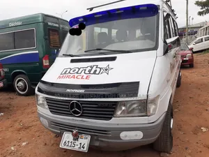 Mercedes-Benz Sprinter 2012 White